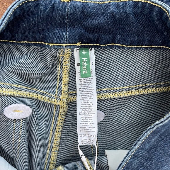 Halara Flex High Waisted Pockets Washed Casual Bootcut Jeans - Picture 4 of 8